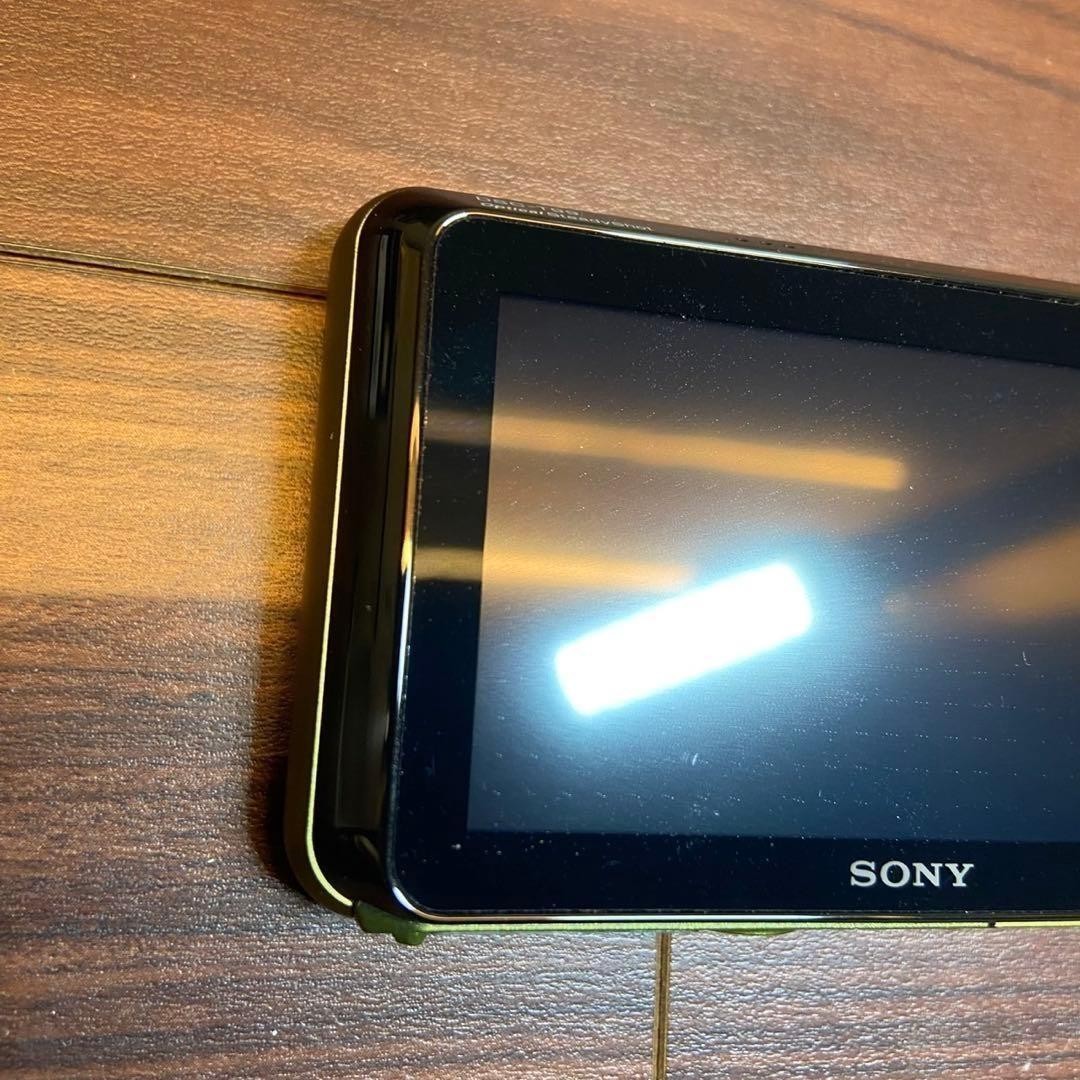 SONY Cyber−Shot T DSC-T99 B Digital Camera 5501