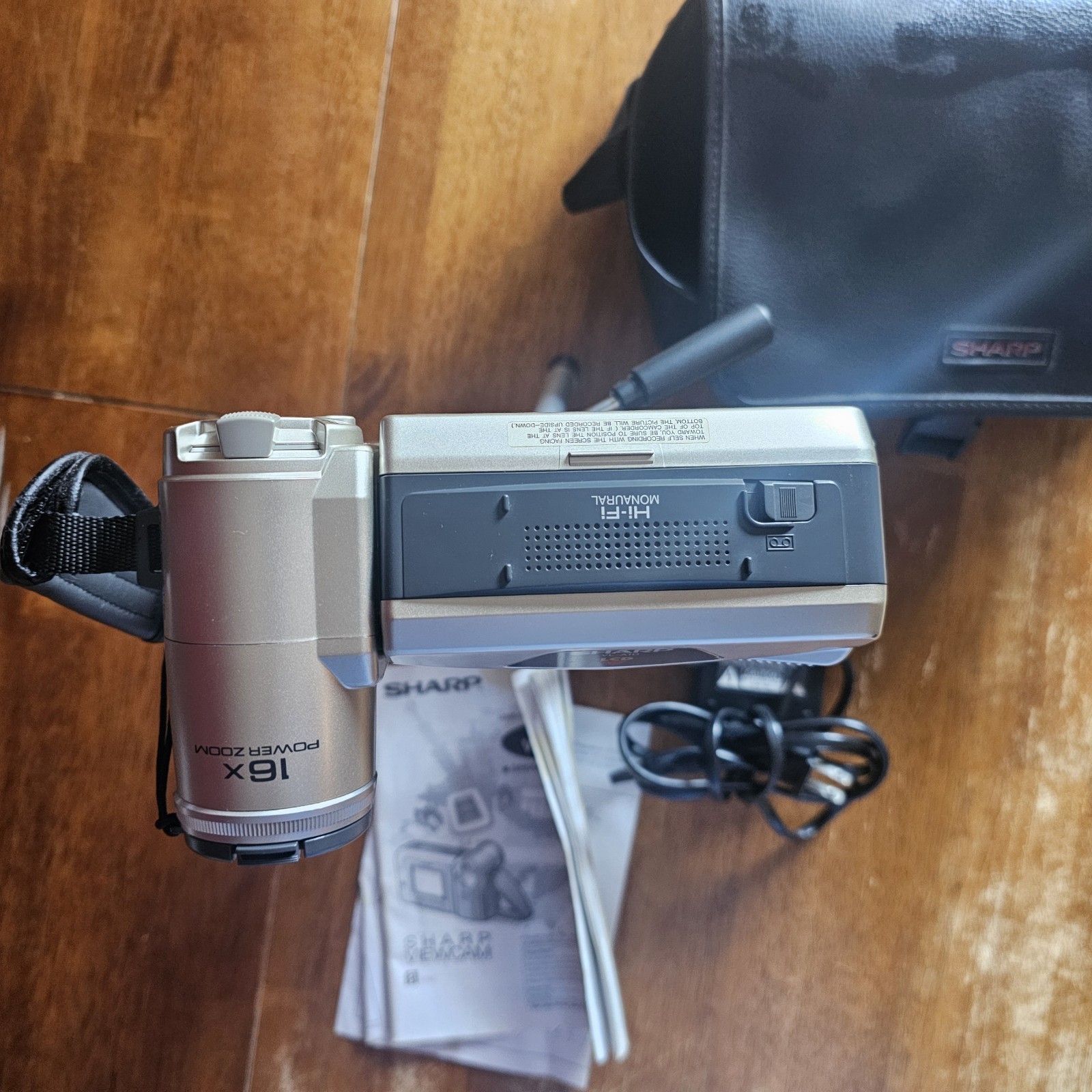 Sharp Viewcam VL-A10U Video8 8mm Camcorder No battery. Untested