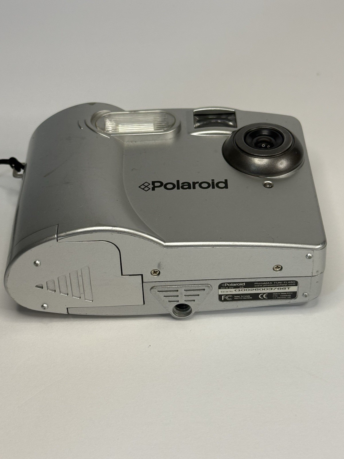 Polaroid PhotoMAX FUN Flash 640 0.4MP Digital Camera Silver Tested Works DIGICAM