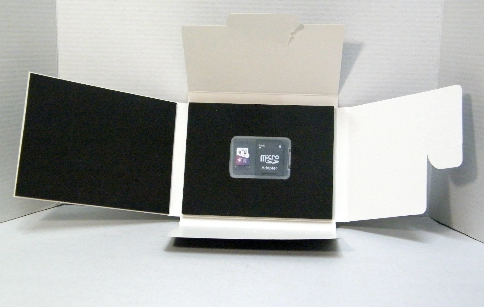 512GB MICROSDXC UHS-I CARD with SD CARD ADAPTER
