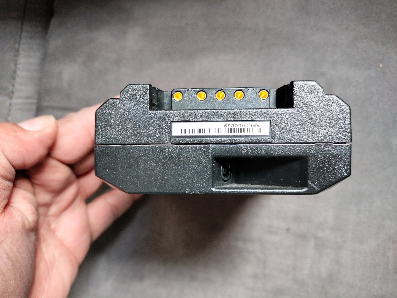 Core SWX Powerbase EDGE Small Form 47Wh 14.8V Cine V-Mount Battery Pack #2047632