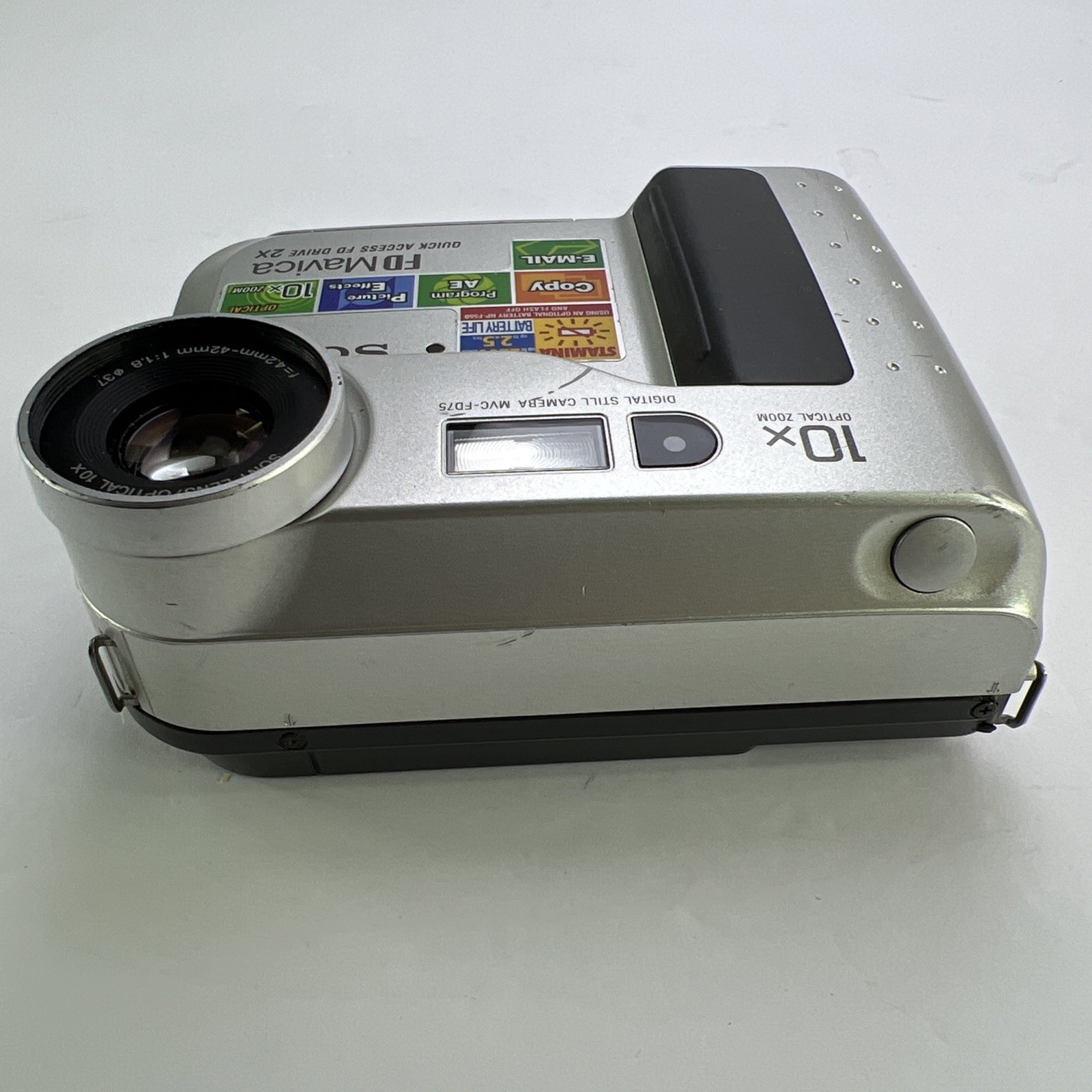 Sony Mavica MVC-FD75 Digital Camera with 3.5″ Floppy Vintage TESTED No Battery