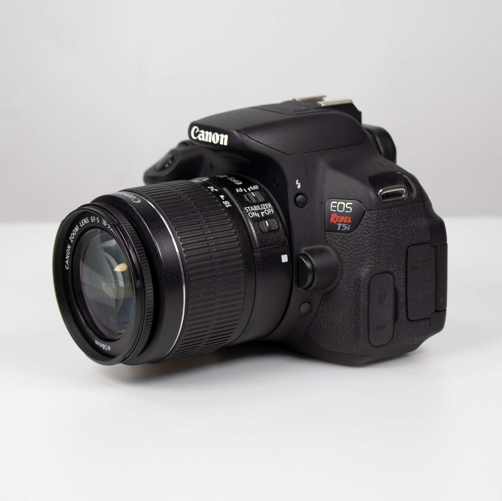 Canon EOS Rebel T5i Digital SLR Camera W/18-55mm Lens Premium Kit-**EXCELLENT!**