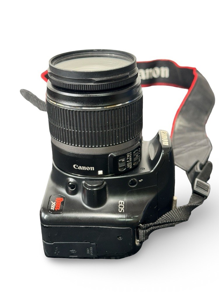 Canon EOS Rebel XSi DSLR Camera w Charger & Manual Used