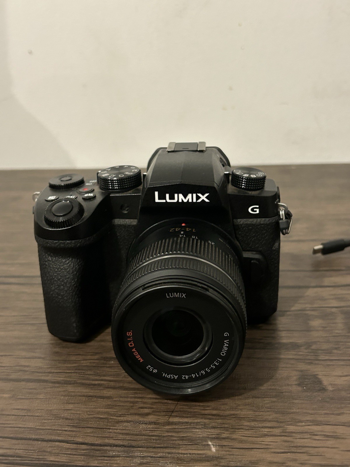 Panasonic Lumix DC-G95D 20.3MP Digital Camera