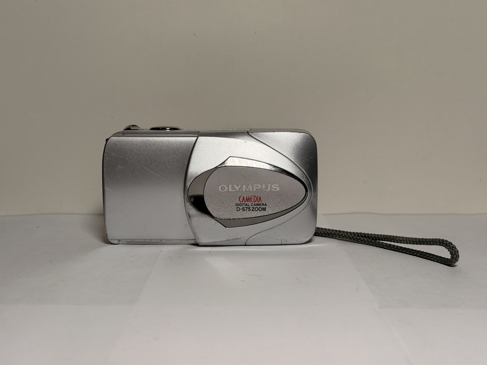 Olympus Camedia D-575 Digital Camera – Tested Working – Vintage Y2K Digicam