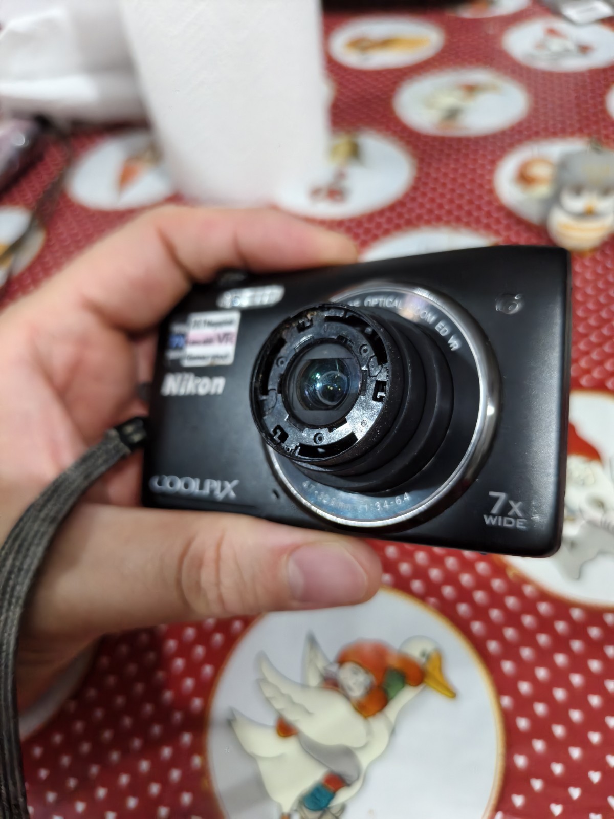 Nikon Coolpix S3500 Camera