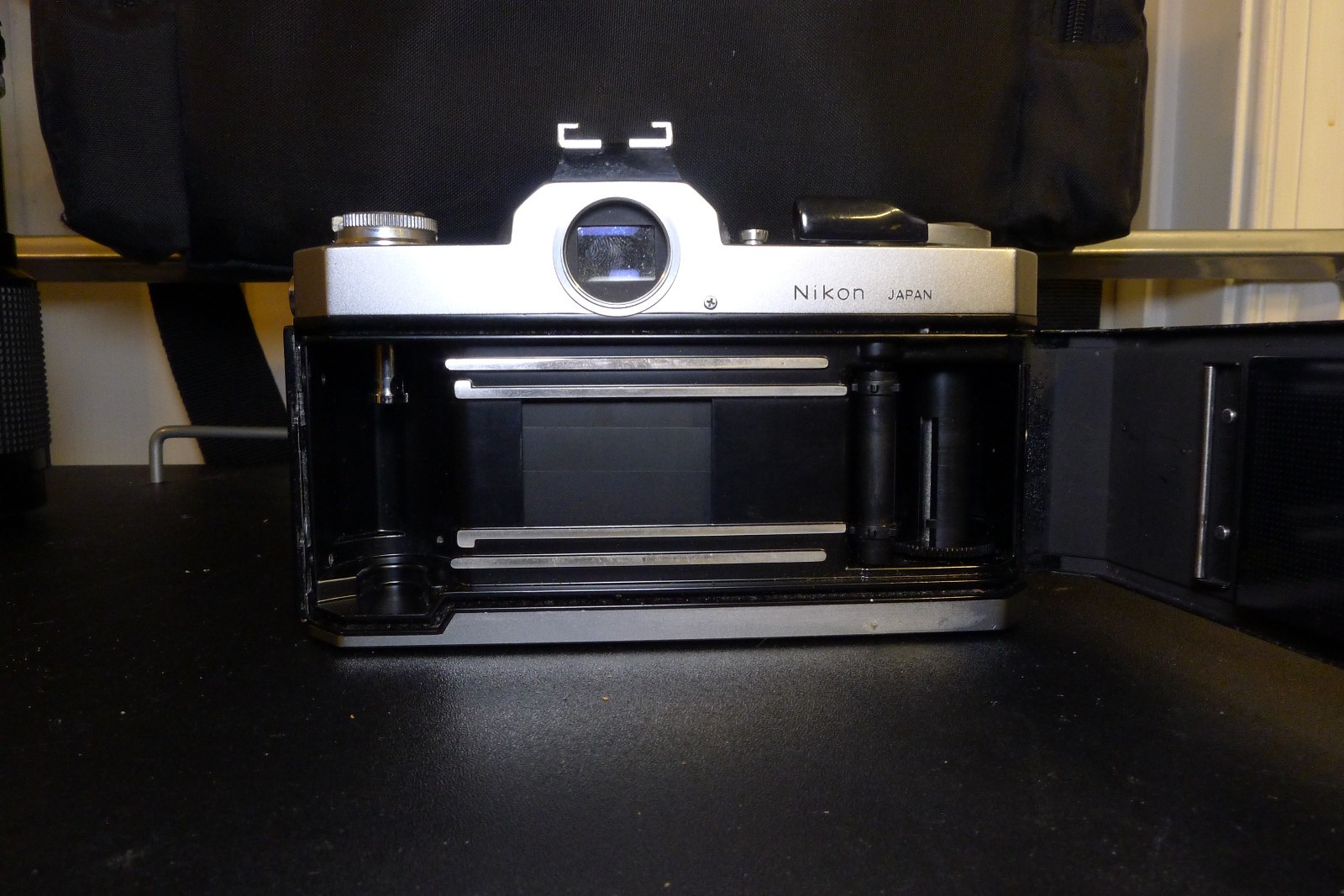 Nikon Nikkormat FT2 35mm SLR Film Camera with 50mm and zoom lens. Works great!