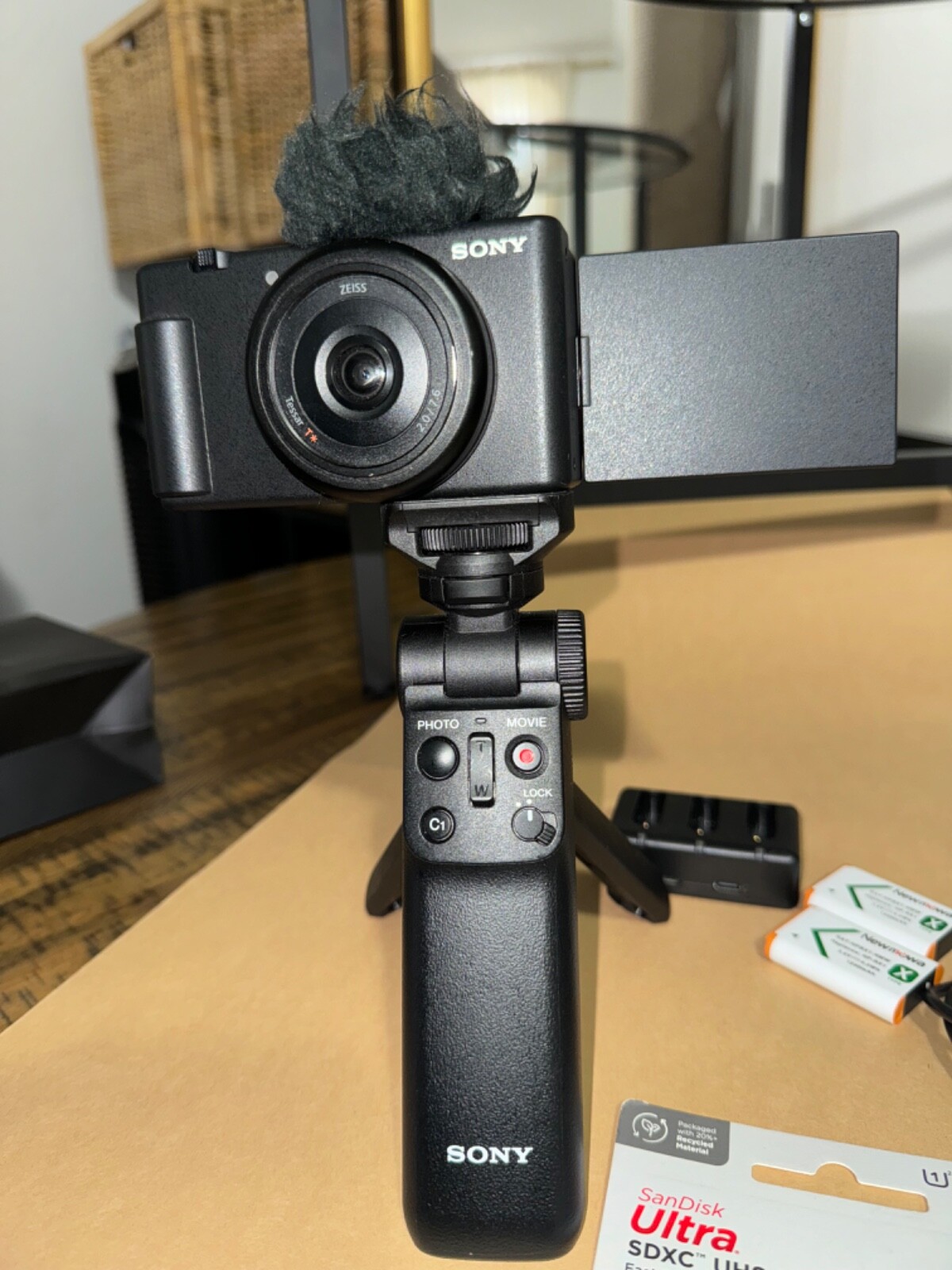 Sony ZV-1F 20.1MP 4K f/2 Vlogging Digital Camera – Black