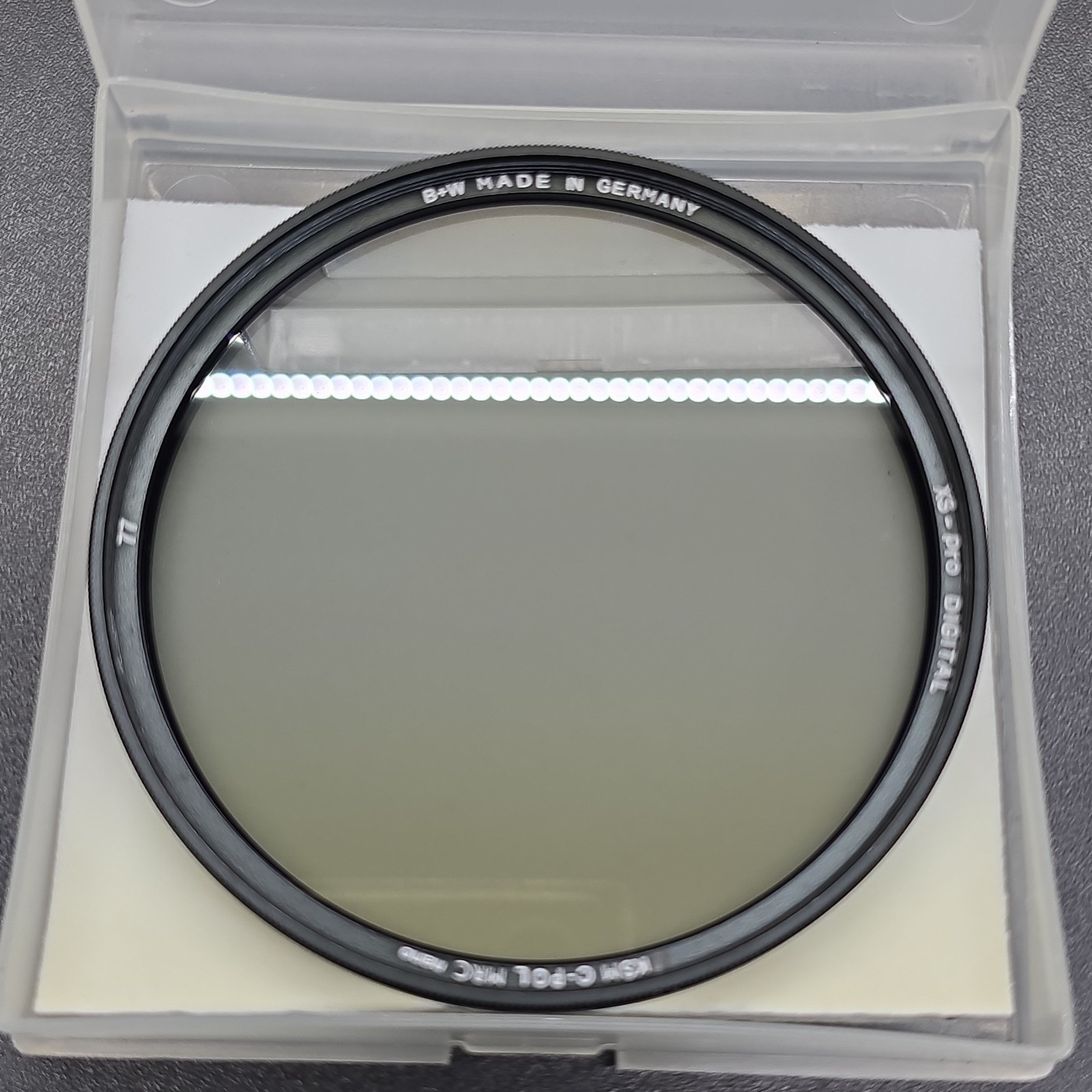 B+W 77mm XS-Pro Digital KSM C-POL MRC Nano Circular Polarizer Filter Germany