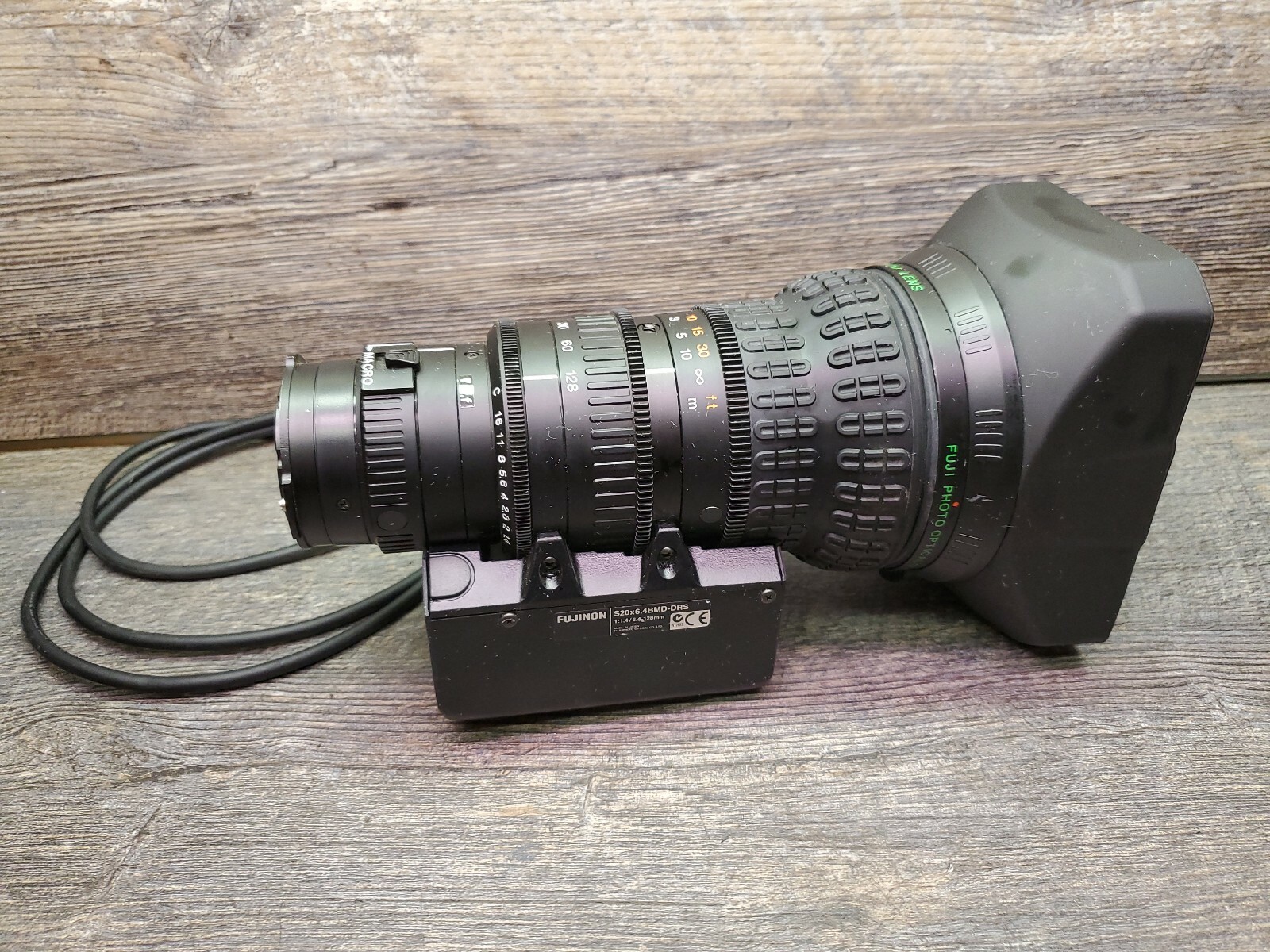 Fujinon S20x6.4BMD-DSD 1/2-Inch CCD 20x Semi-Servo Dual Hot-Shoe Lens