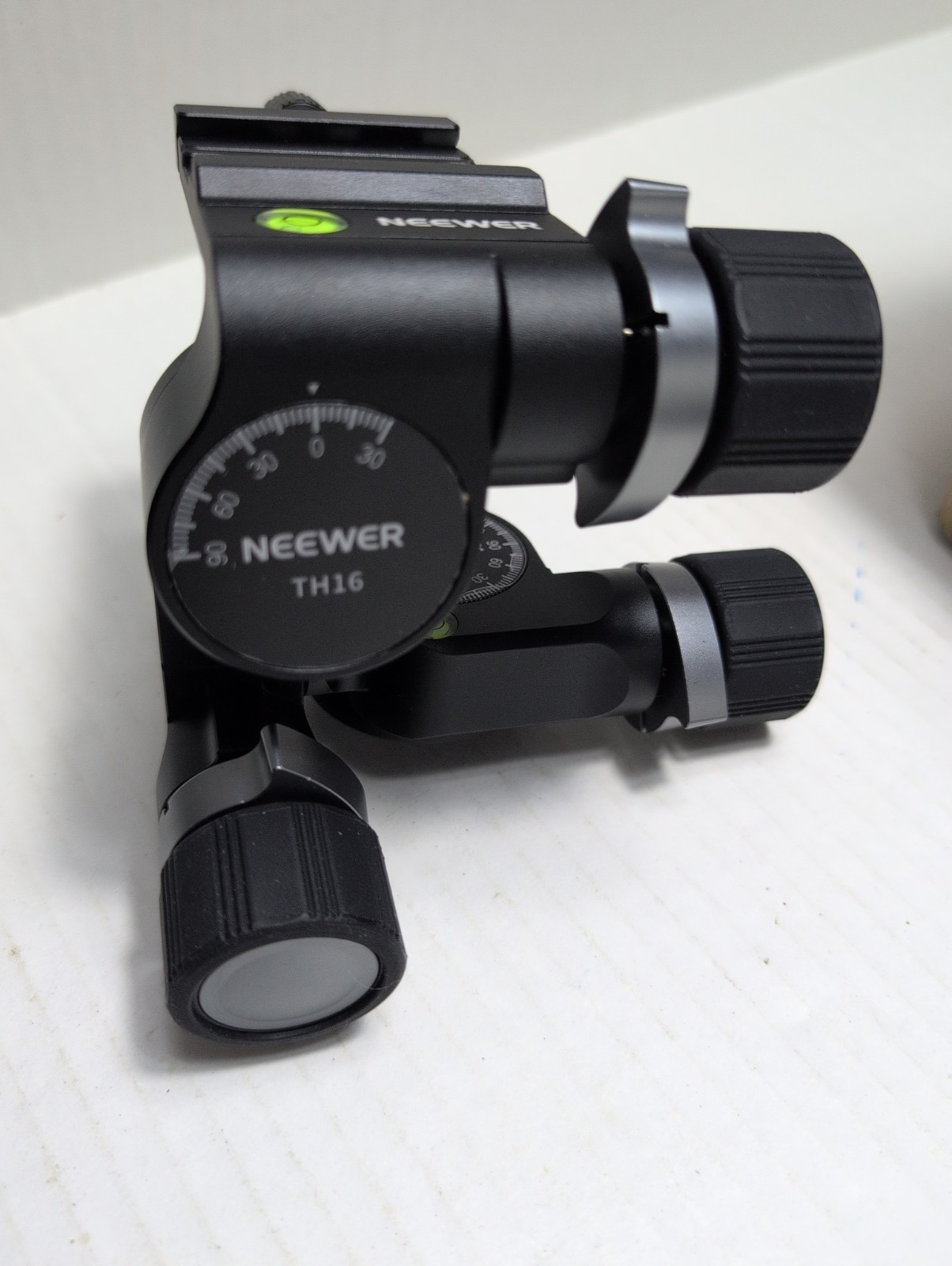 NEEWER TH16 3 Way Geared Tripod Head