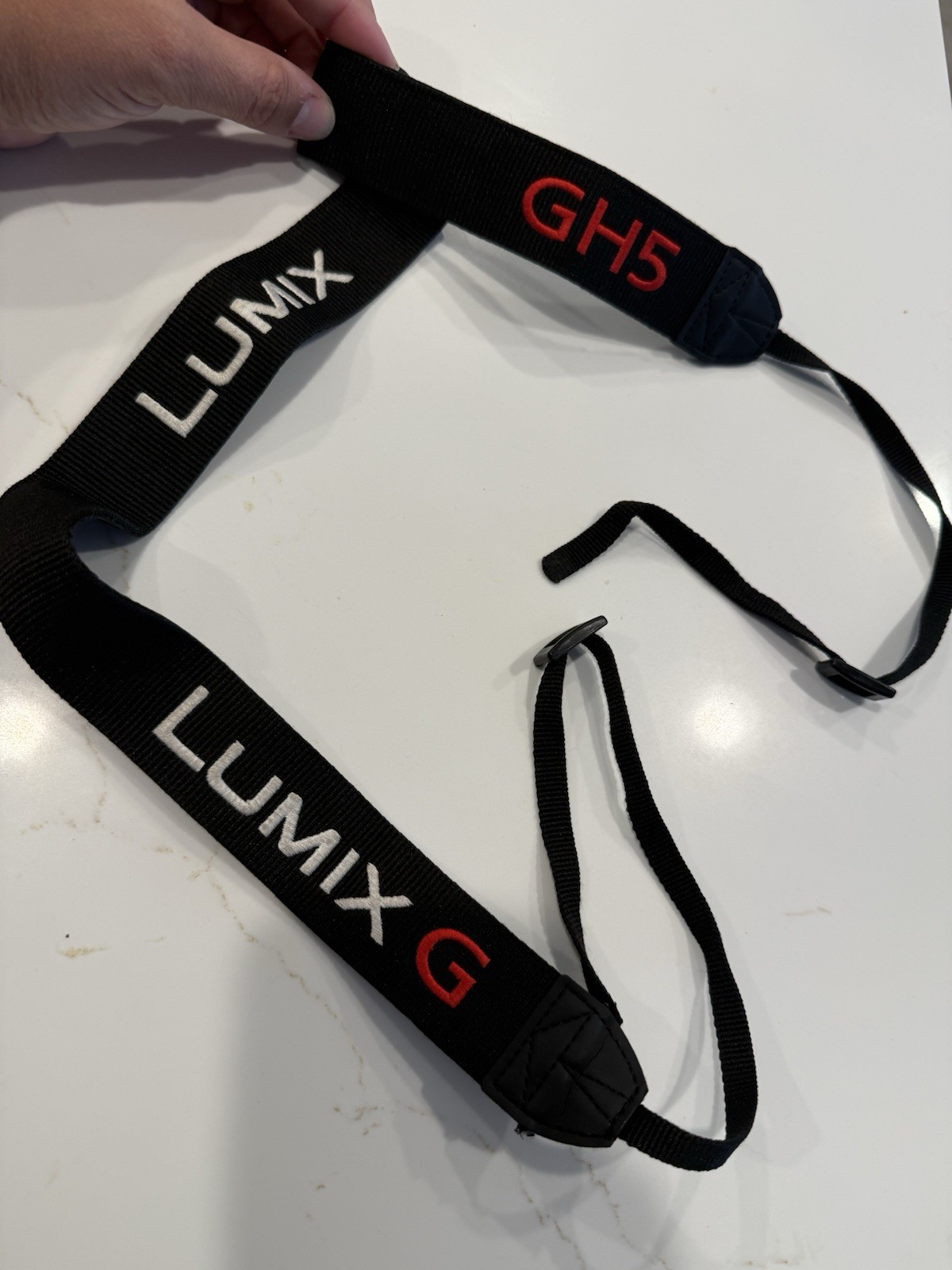 Panasonic LUMIX GH5 LUMIX G Camera Neck/Shoulder Strap Nylon Black/Red/White
