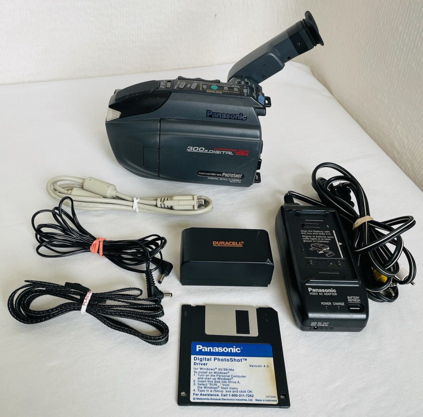 Panasonic Palmcorder PV-L671D 300x Digital 26x Zoom Camcorder PARTS/REPAIR