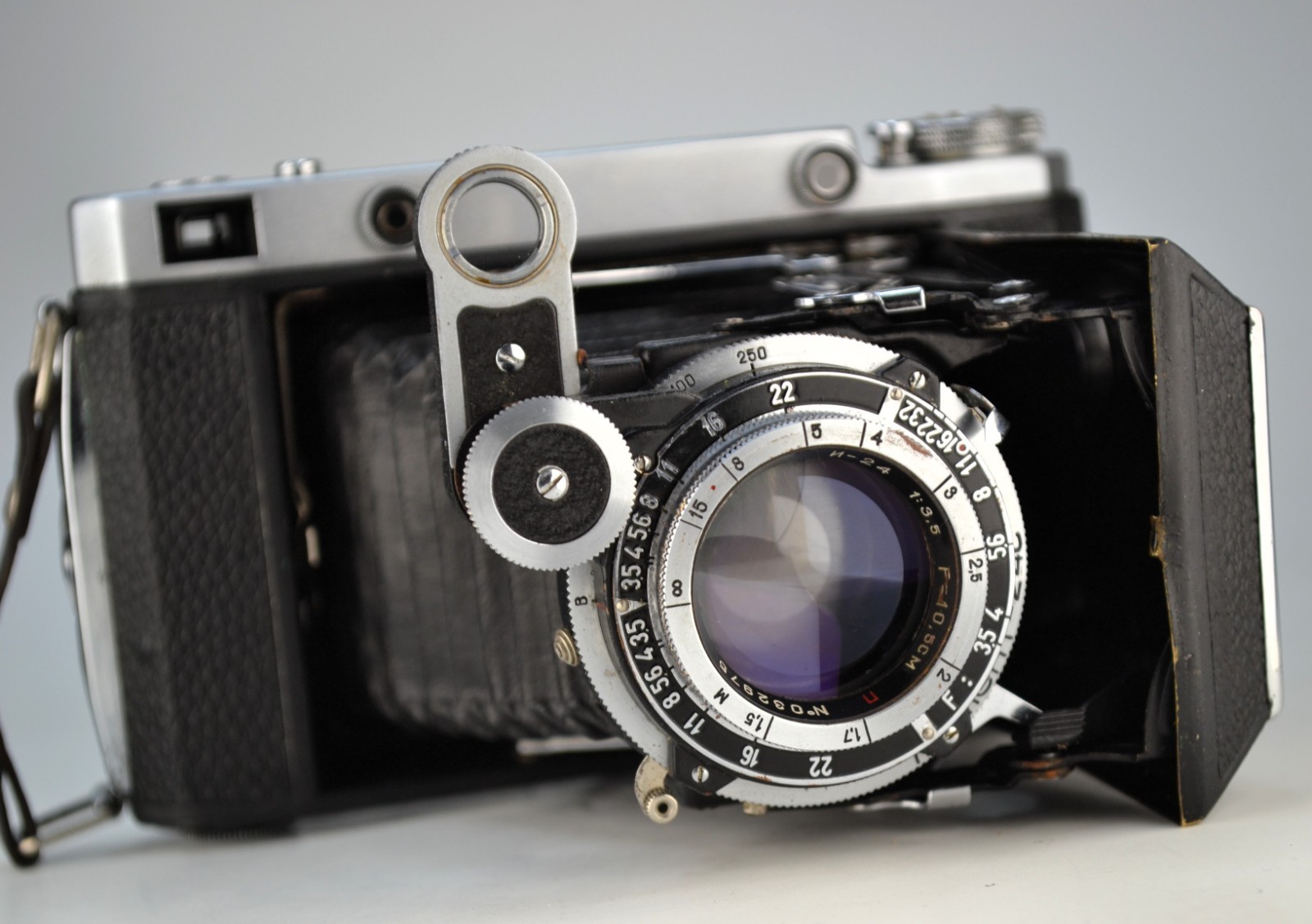 FULLY SERVICED! 1957 SOVIET USSR MOSKVA-5 6×6 MEDIUM FORMAT CAMERA (ITEM №6)