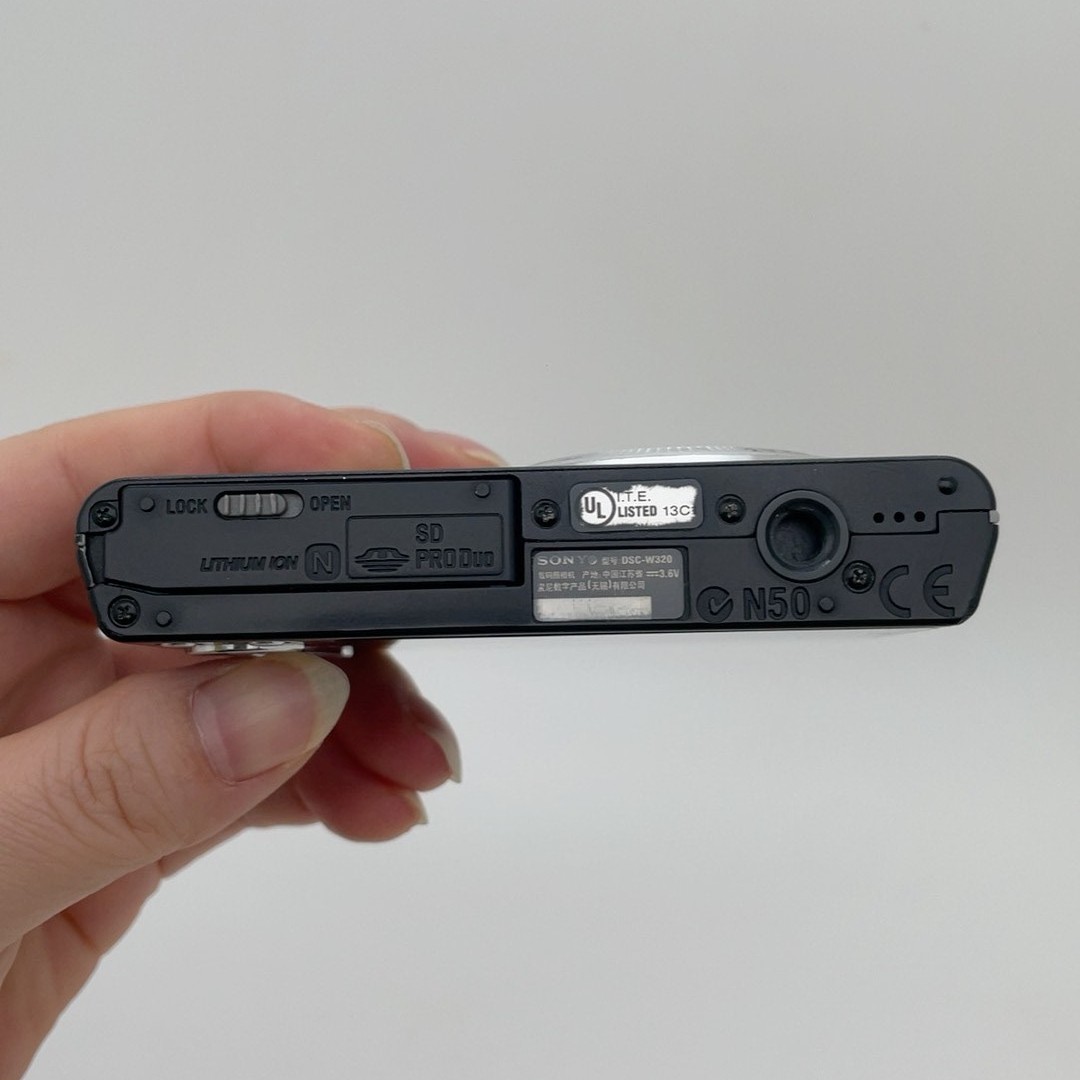 SONY Cyber-shot DSC-W320 Digital Camera 14.10 MP 4x Optical Zoom Built-in Flash