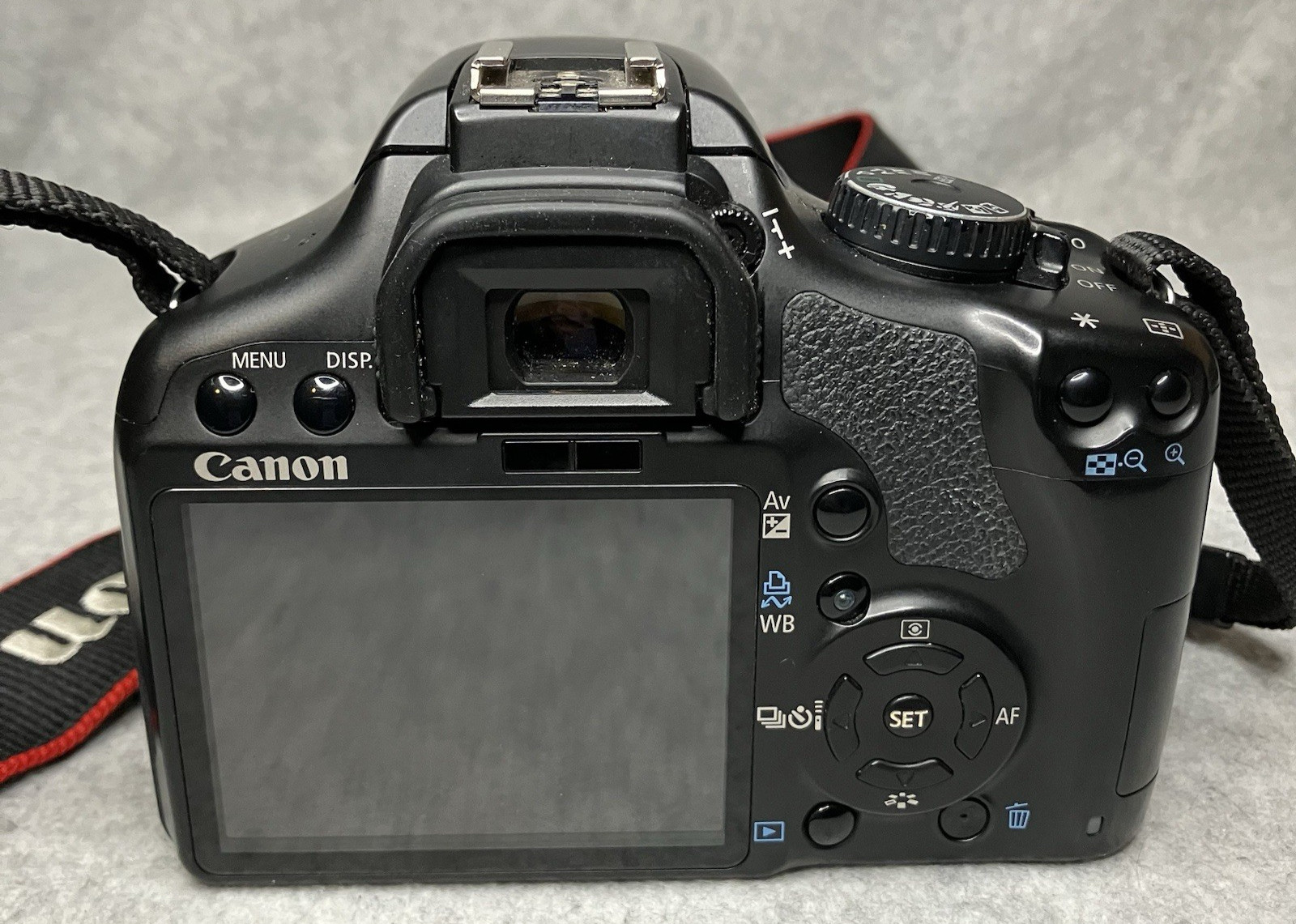 Canon EOS Rebel XSi 450D DSLR Camera Bundle Bag Lens 18-55mm Charger etc