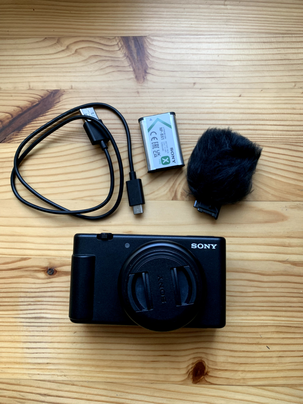 Sony ZV-1F 20.1MP 4K f/2 Vlogging Digital Camera – Black