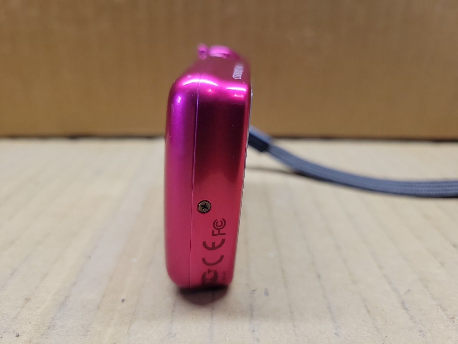 Nikon Coolpix S01 Digital 10.1MP 3x Zoom Digital Camera w charger – Pink B16