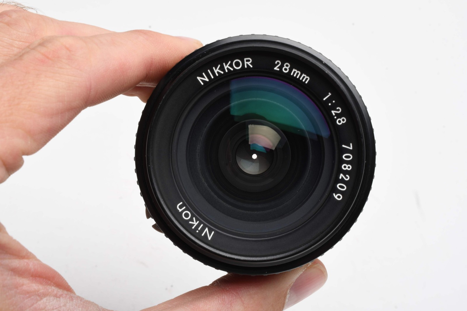Nikon Nikkor 28mm f2.8 AIS mount lens, caps, 1A, nice & clean, Sharp!