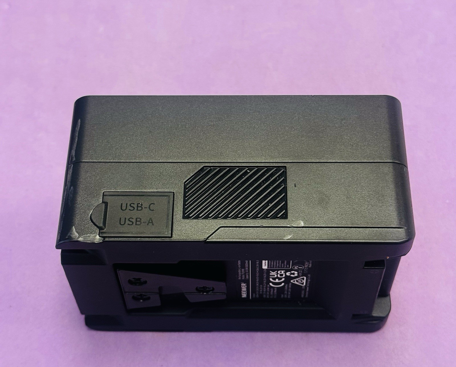Neewer V Mount Battery PS099E – 14.54V 6800mAH 99Wh