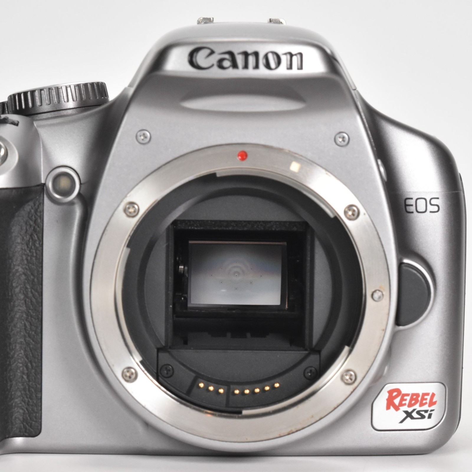 Canon EOS Rebel XSi Digital Camera 12.2MP 18-55mm Lens 6831 Clicks 32GB SD Card