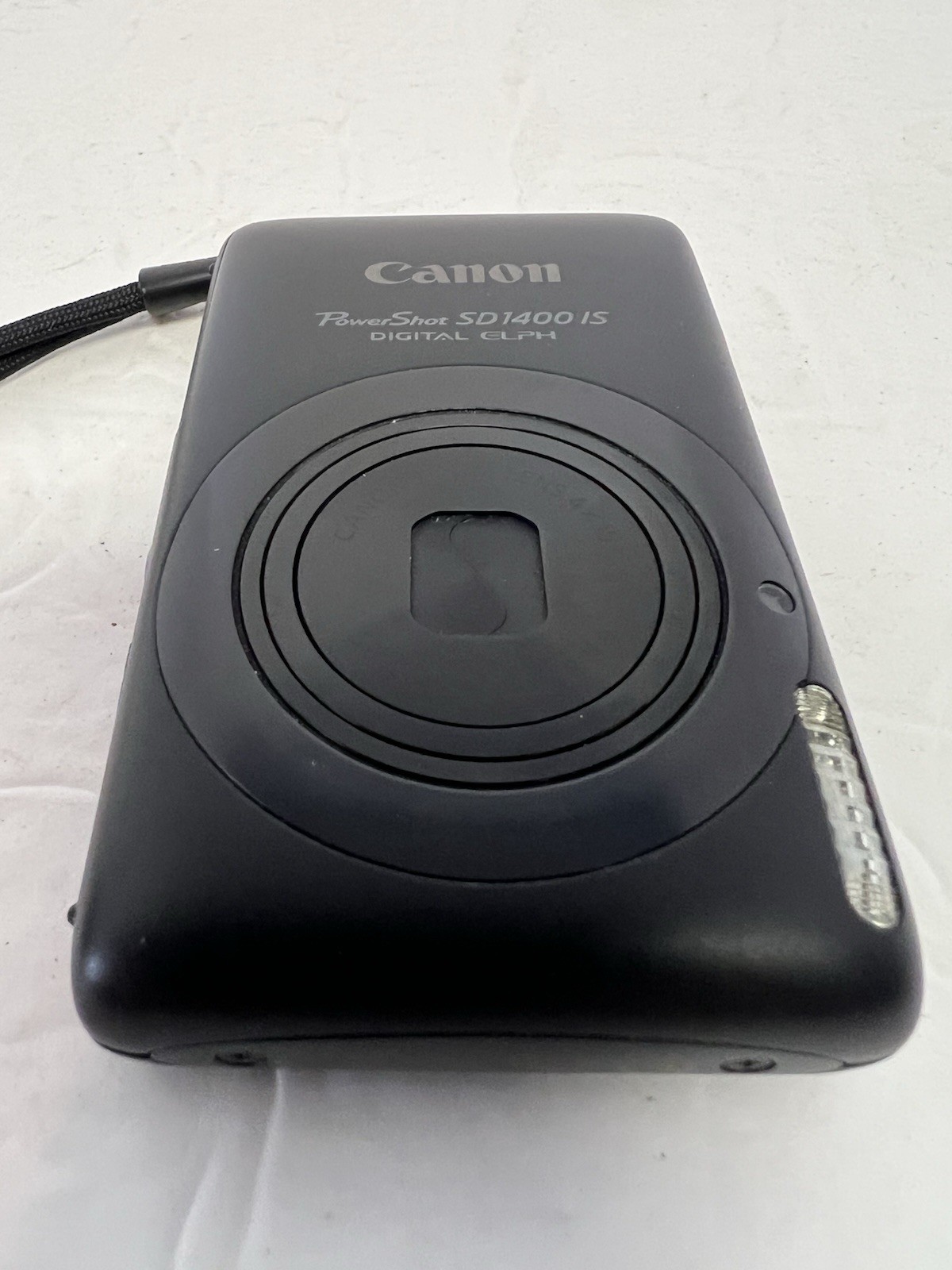 Canon PowerShot SD1400 IS Digital ELPH 14.1MP 4x Zoom Black Camera Bundle TESTED