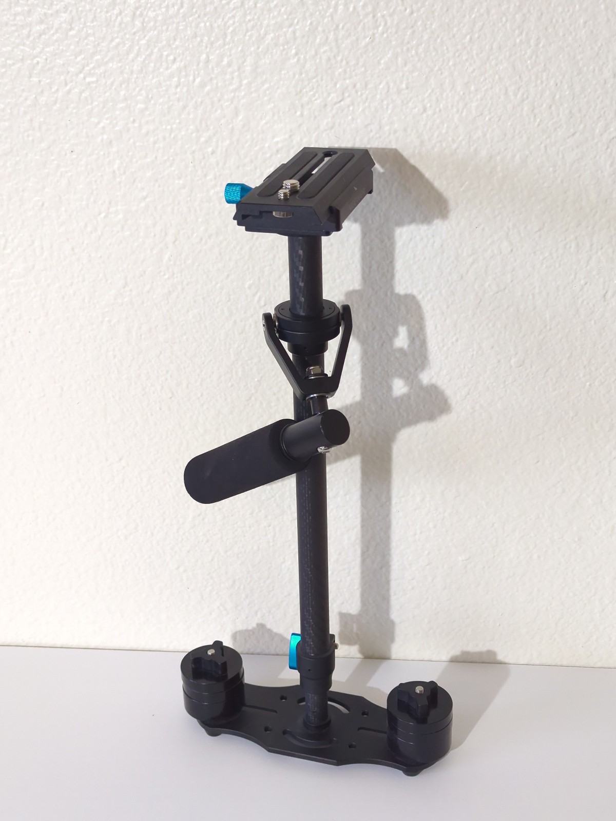 Neewer Carbon Fiber 24 inches/60 centimeters Handheld Stabilizer
