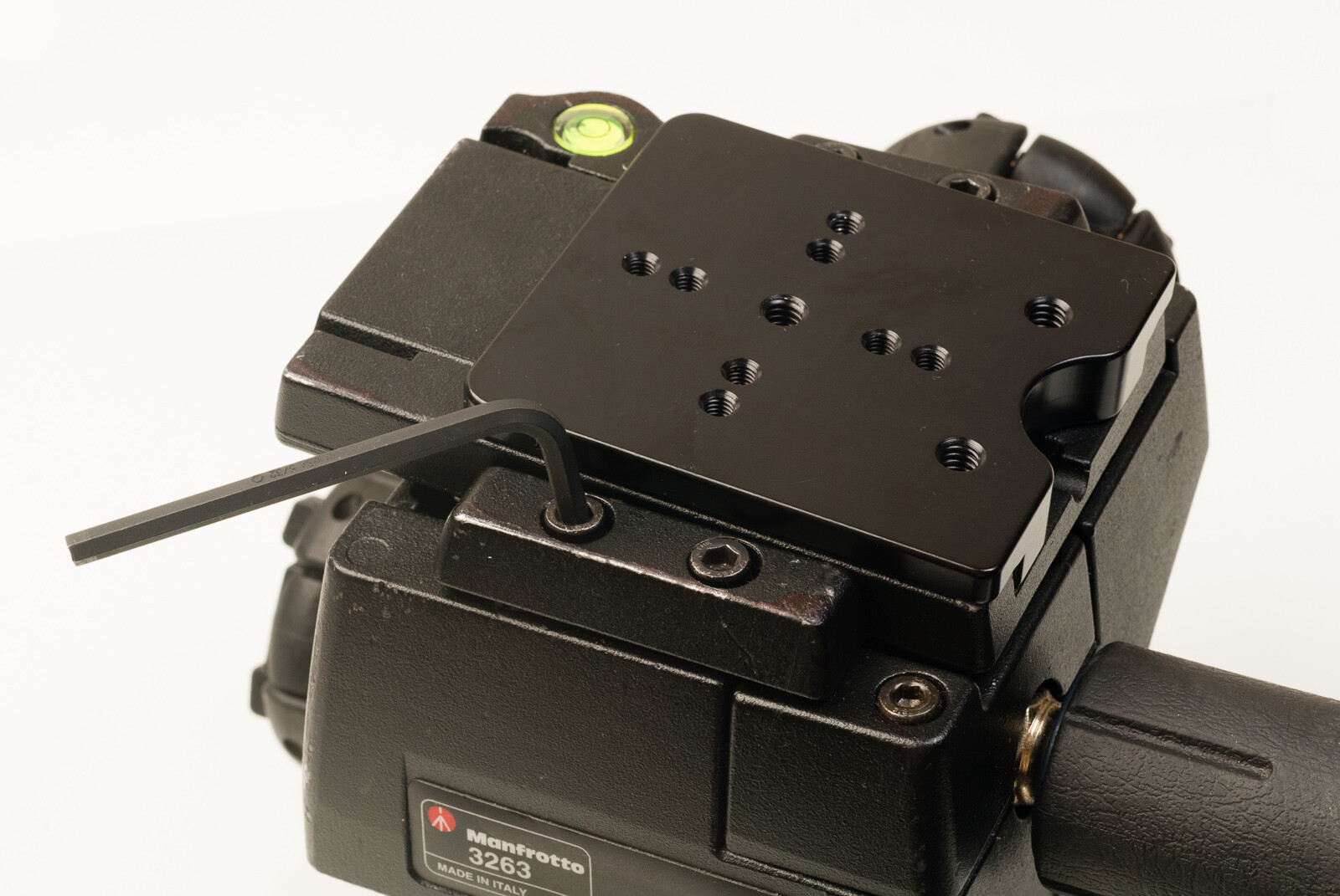 Manfrotto 400 adapter 4 Kirk Benro Markins Arca Swiss Wimberley Acratech rrs