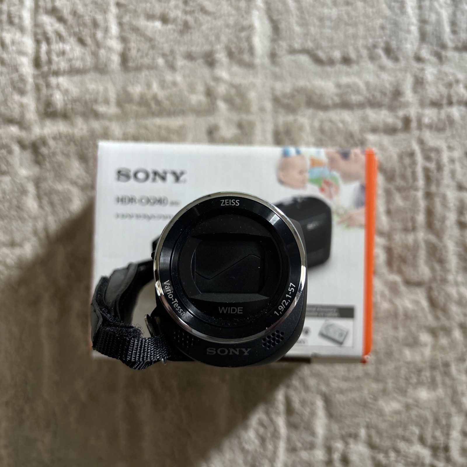 Sony CX240 Handycam Video Camera 54x Zoom 9.2MP 1080p Full HD