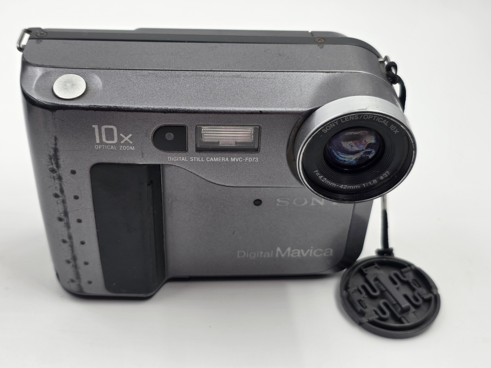 Sony Mavica MVC-FD73 Digital Camera 10x Optical Zoom Battery, Charger, Case
