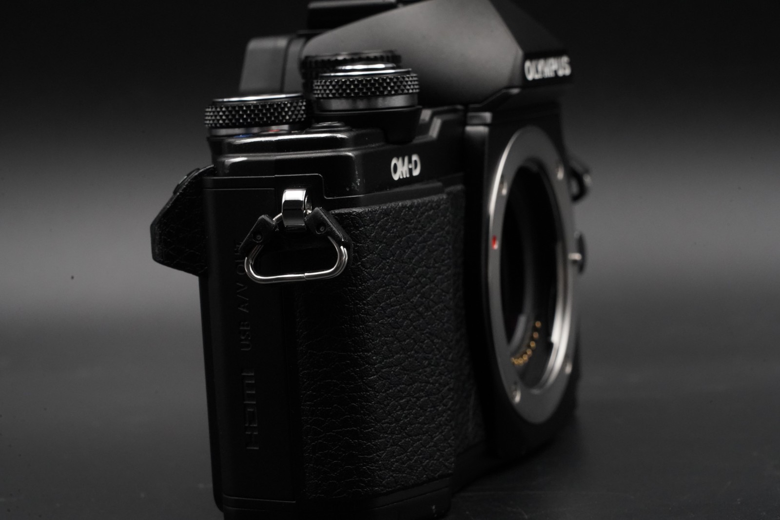 [US Duty Paid] Olympus OM-D E-M10 Mark II Digital Camera w/ Lens Black 9155