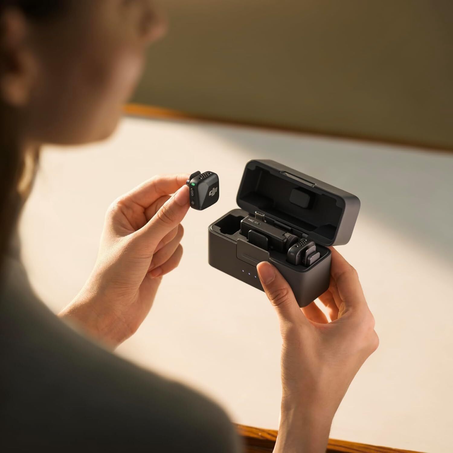 DJI Mic Mini (2 TX + 1 RX + Charging Case) Wireless Microphone for iPhone/Camera