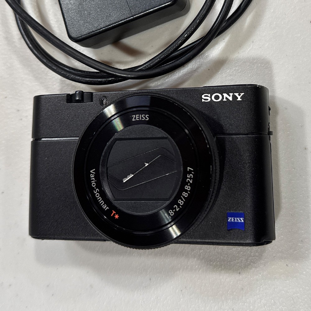 Sony Cyber-shot RX100 V RX100M5 digital camera 20.1MP Black Fast Shipping