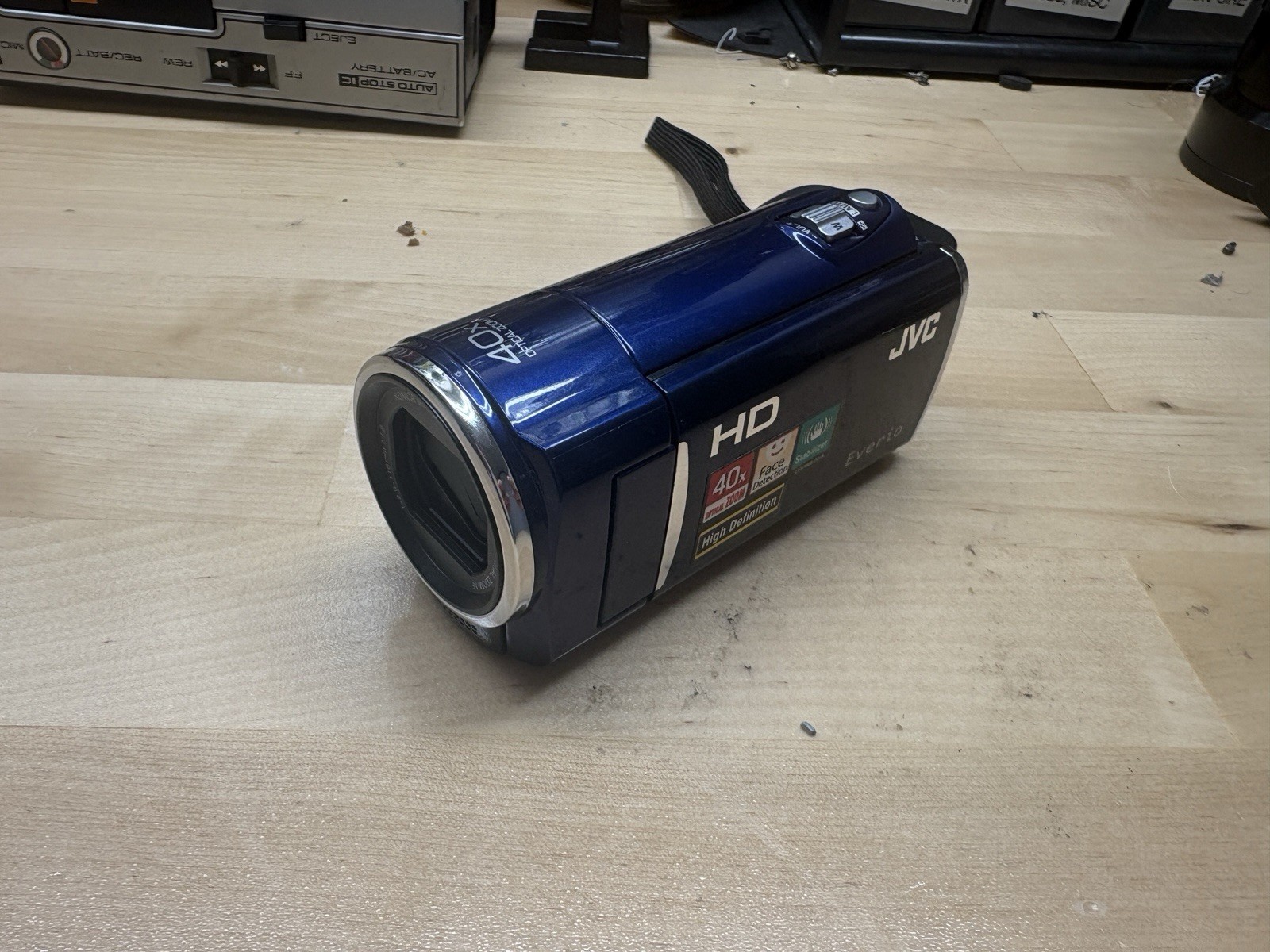 JVC Everio GZ-HM30 AVCHD Camcorder – Charger, Case, and 2 Batteries Included