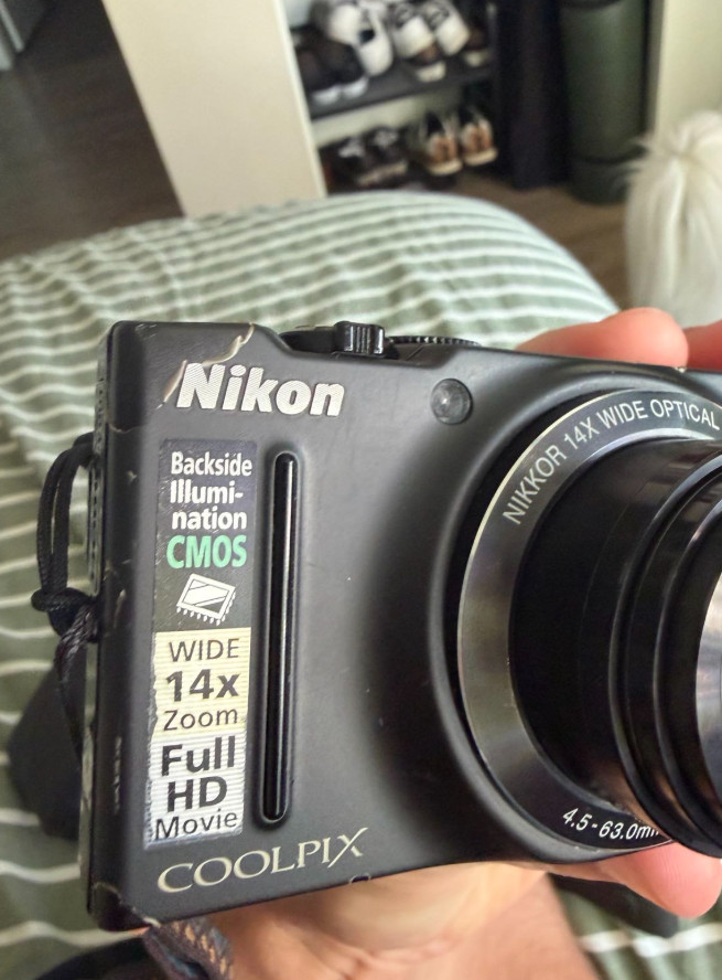 Nikon COOLPIX S8200 Digital Camera 16.1MP 14x Optical Zoom Black Built-in Flash
