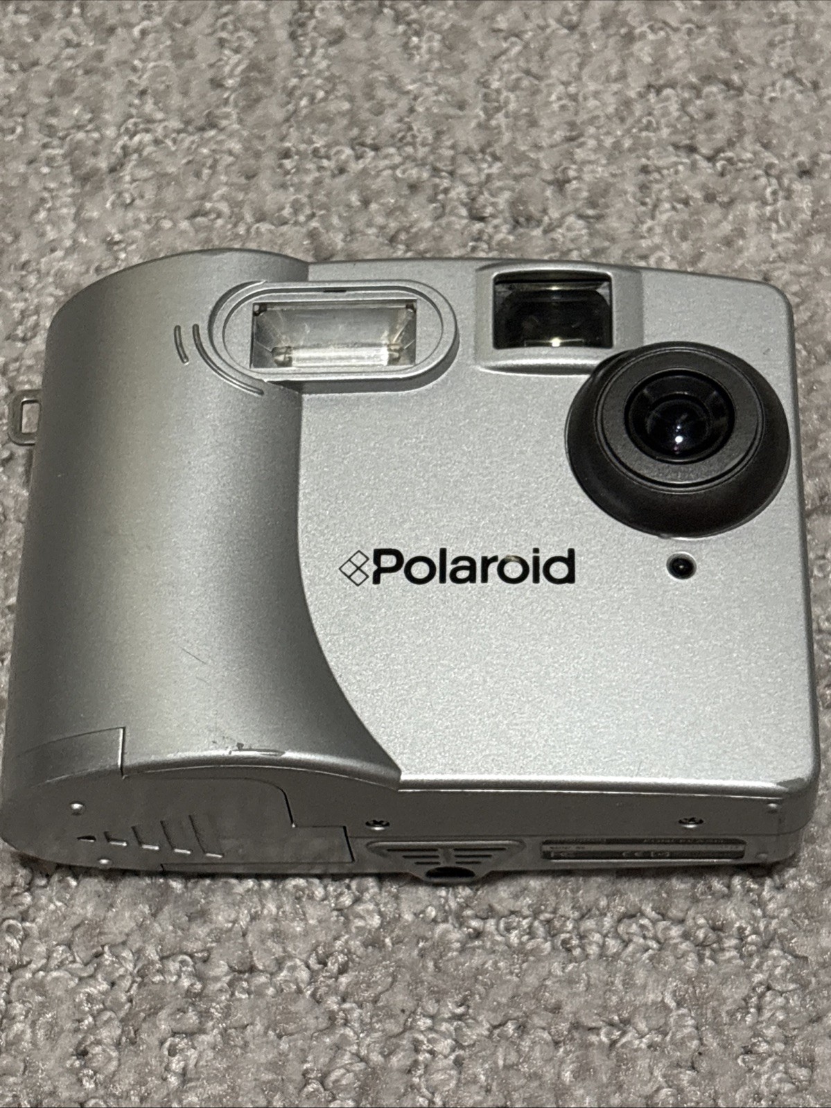 Polaroid PhotoMAX FUN Flash 640 0.4MP Digital Camera – Silver