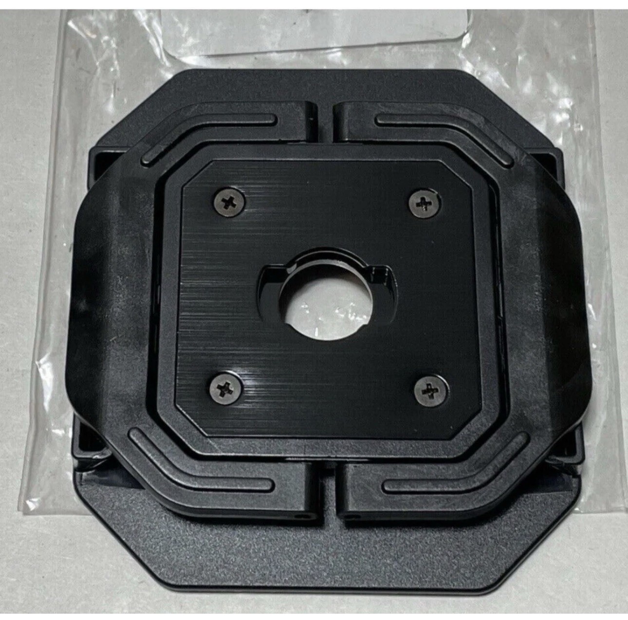 AXON Rapid Lock Wing Clip Mount 74028, Compatible with Axon Body 2 and 3
