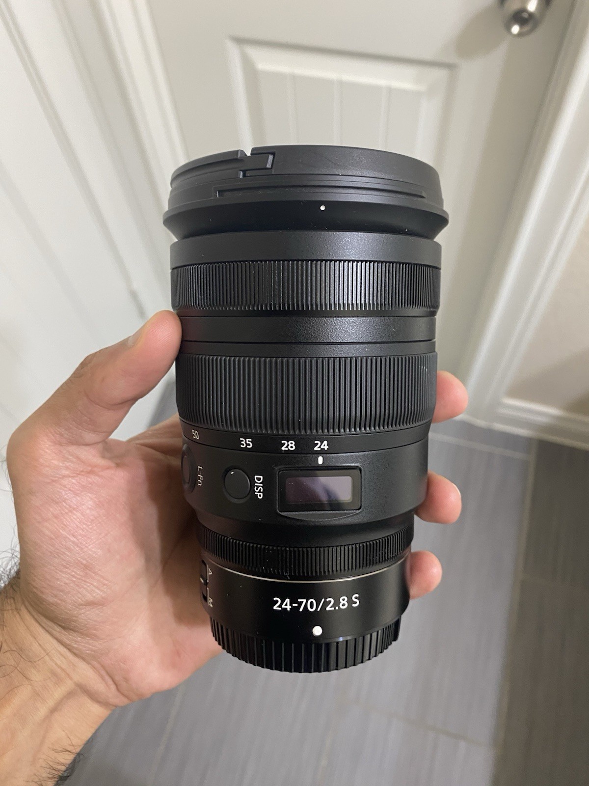 Nikon NIKKOR Z 24-70mm f/2.8 S Lens With Caps & Hood