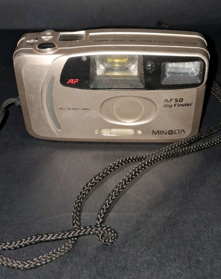 MINOLTA AF50 BIG FINDER COMPACT ANALOG CAMERA