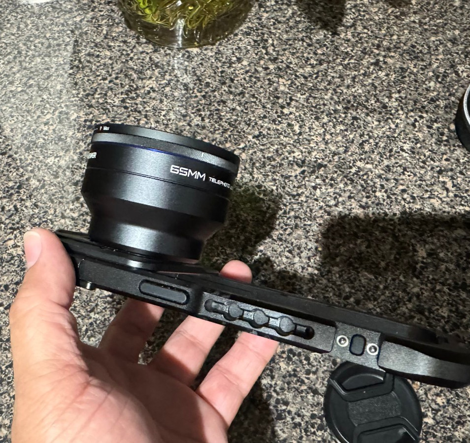 NEEWER Phone Rig w/Dual Handle, phone cage Iphone 15pro, smallrig usb hub