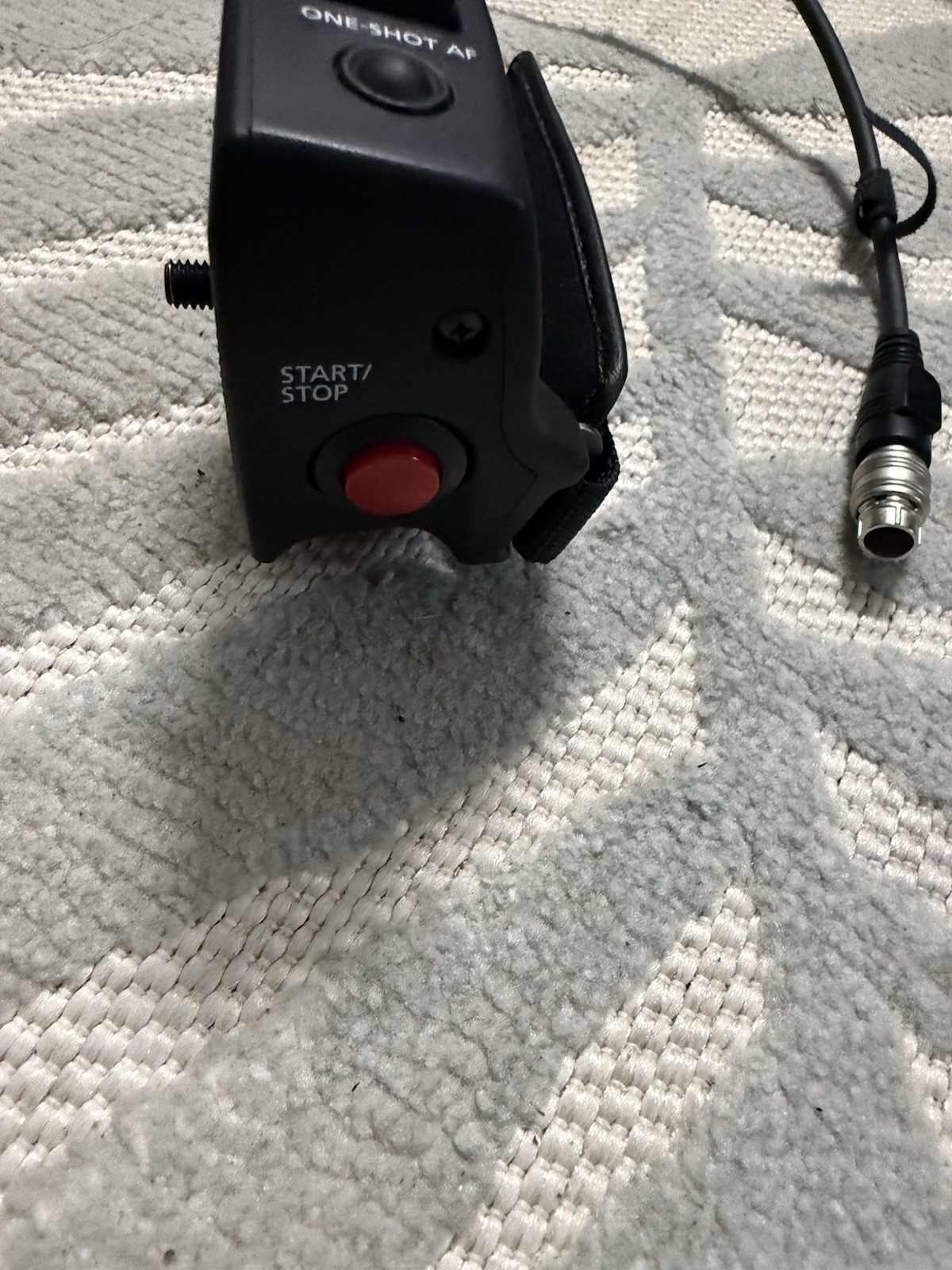 Canon ZSG-C10 Zoom Servo Grip Controller for Canon Cinema Lenses – Tested