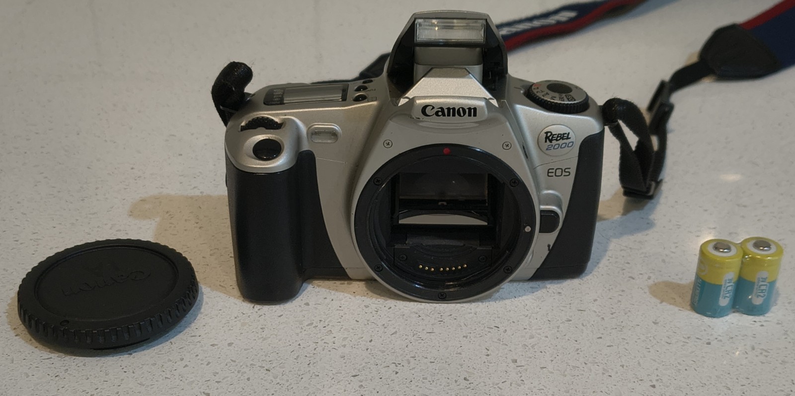 Canon EOS Rebel 2000/EOS 300 35mm Film Camera Body only + Strap, Battery |TESTED