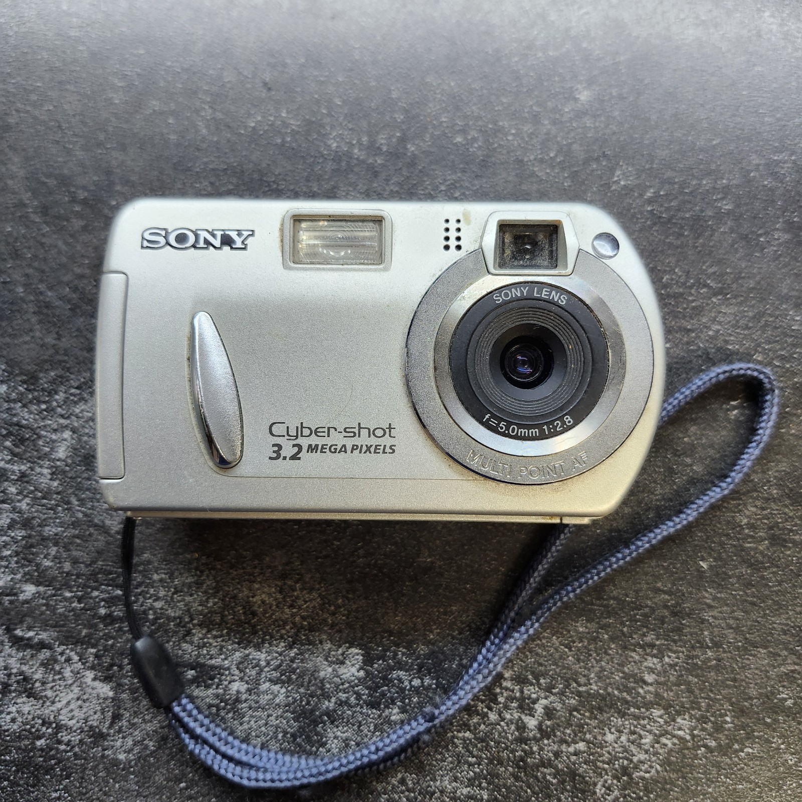 Sony Digital Camera Cybershot DSC-P32 3.2MP Silver Point And Shoot Tested Works