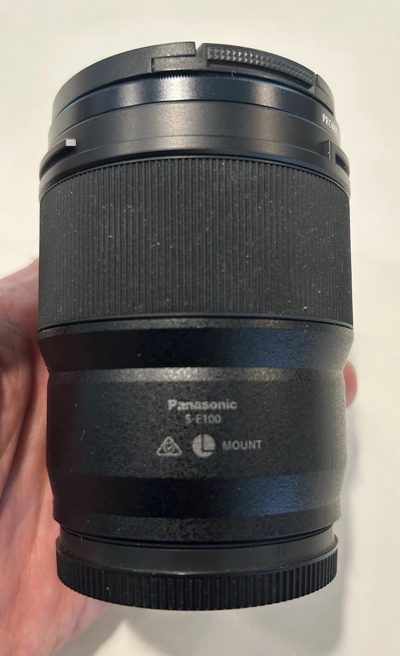 Panasonic LUMIX S 100mm f/2.8 MACRO L-Mount Lens + Box/Soft Case/Hood/Both Caps