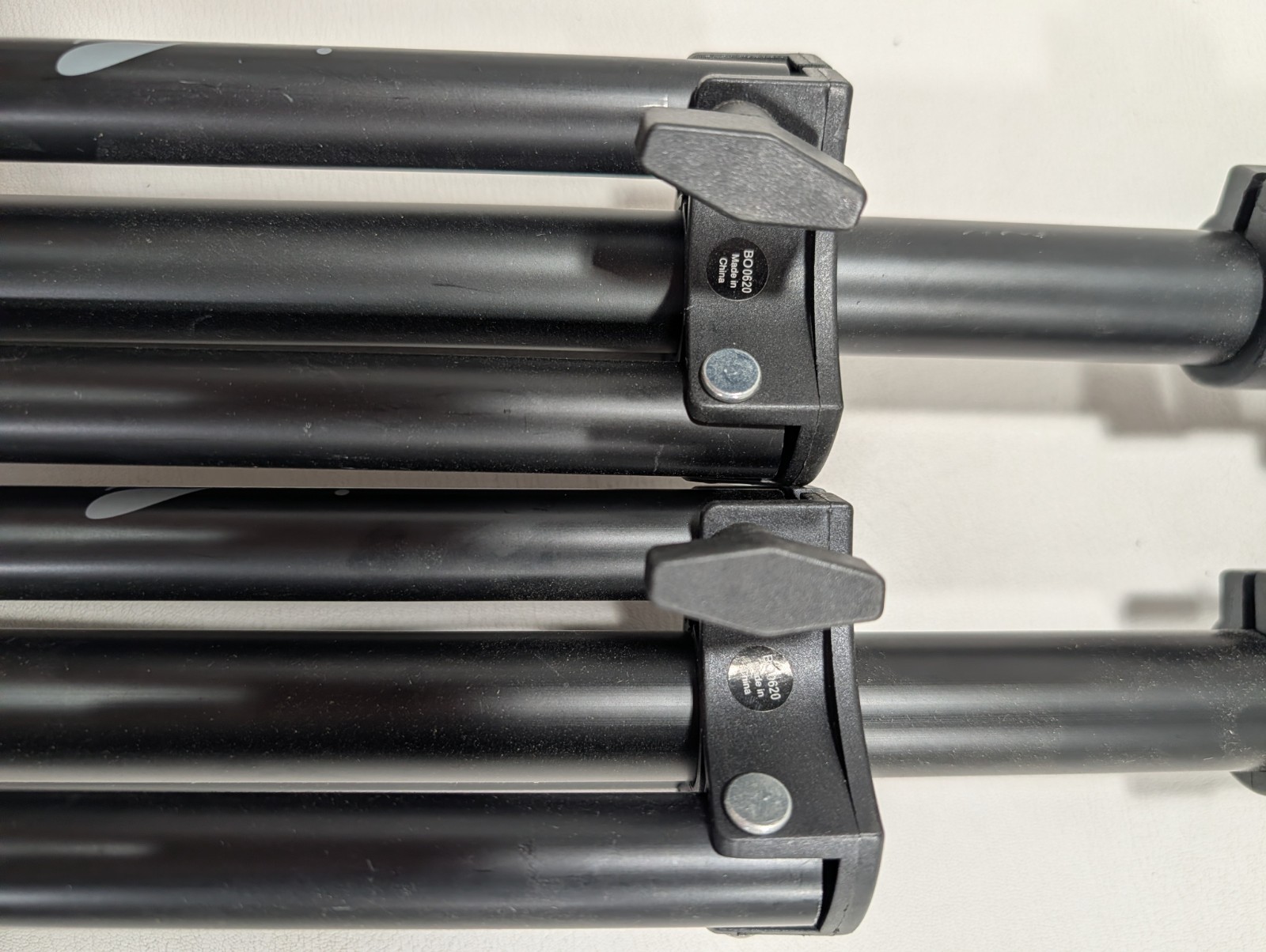 Lot of 2 Impact Light Stand 8′ LS-8AI Air-Cushioned Light Stands 8-Load Capacity