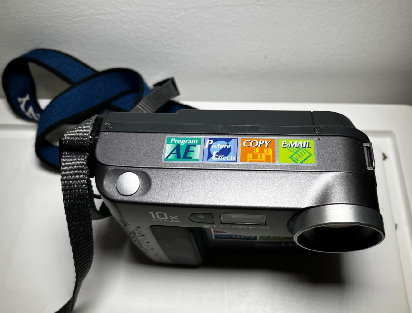 Sony MVC-FD73 Mavica Floppy Disk Digital Camera 10x Optical Zoom