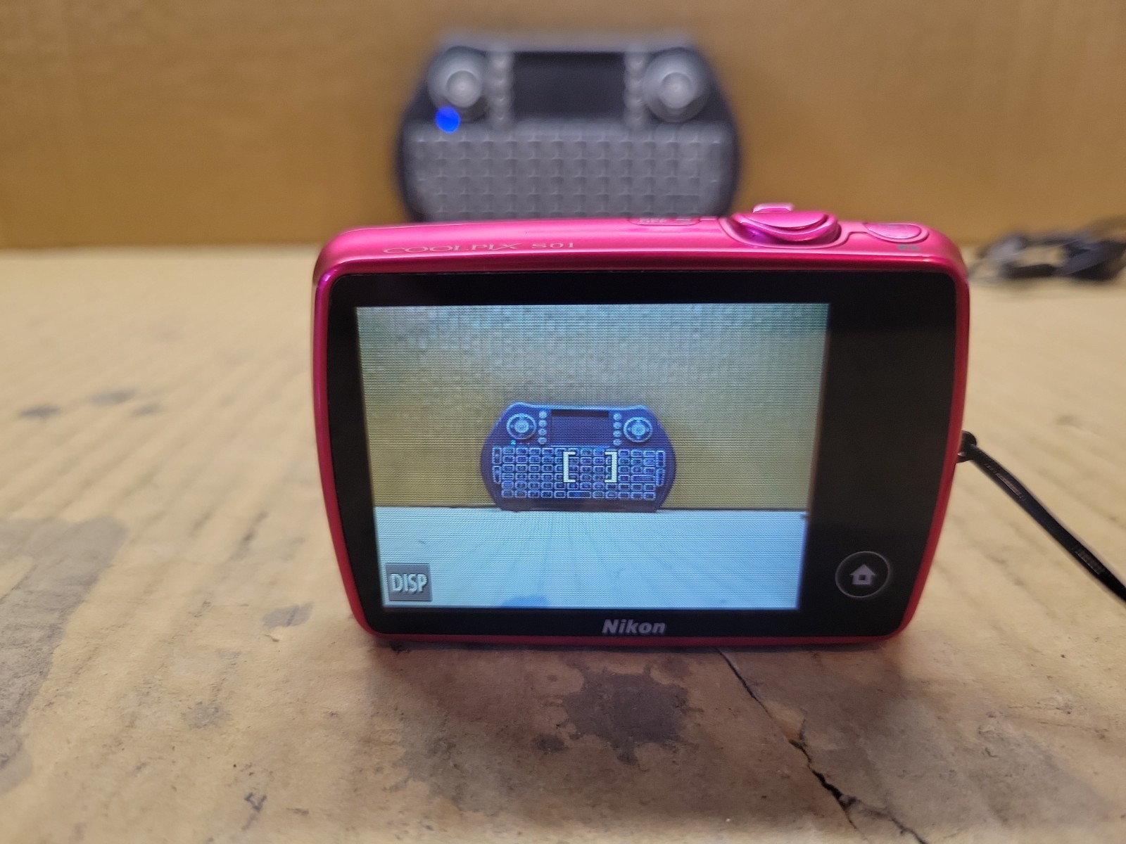 Nikon Coolpix S01 Digital 10.1MP 3x Zoom Digital Camera w charger – Pink B16