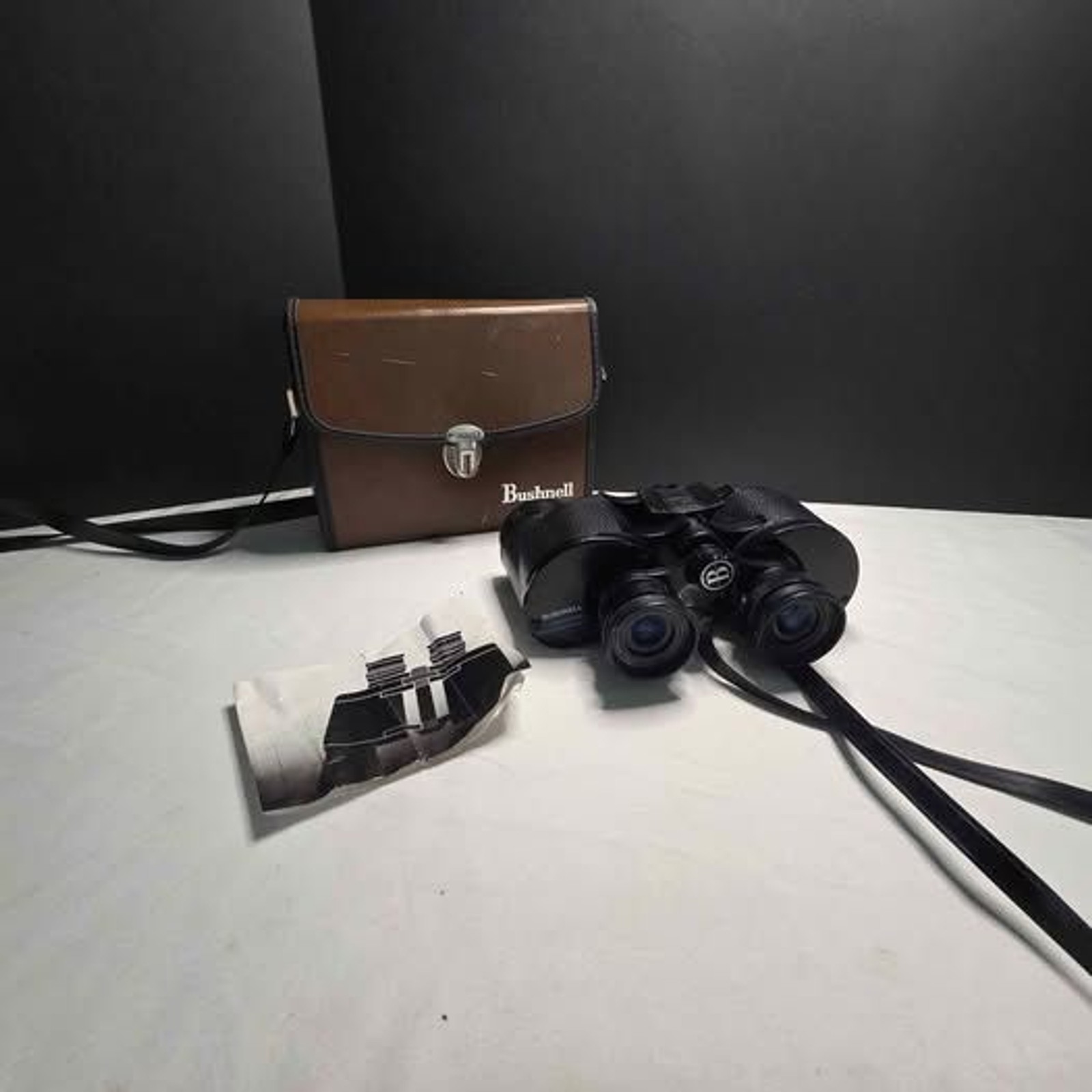 Bushnell Sports View Insta-Focus Binoculars