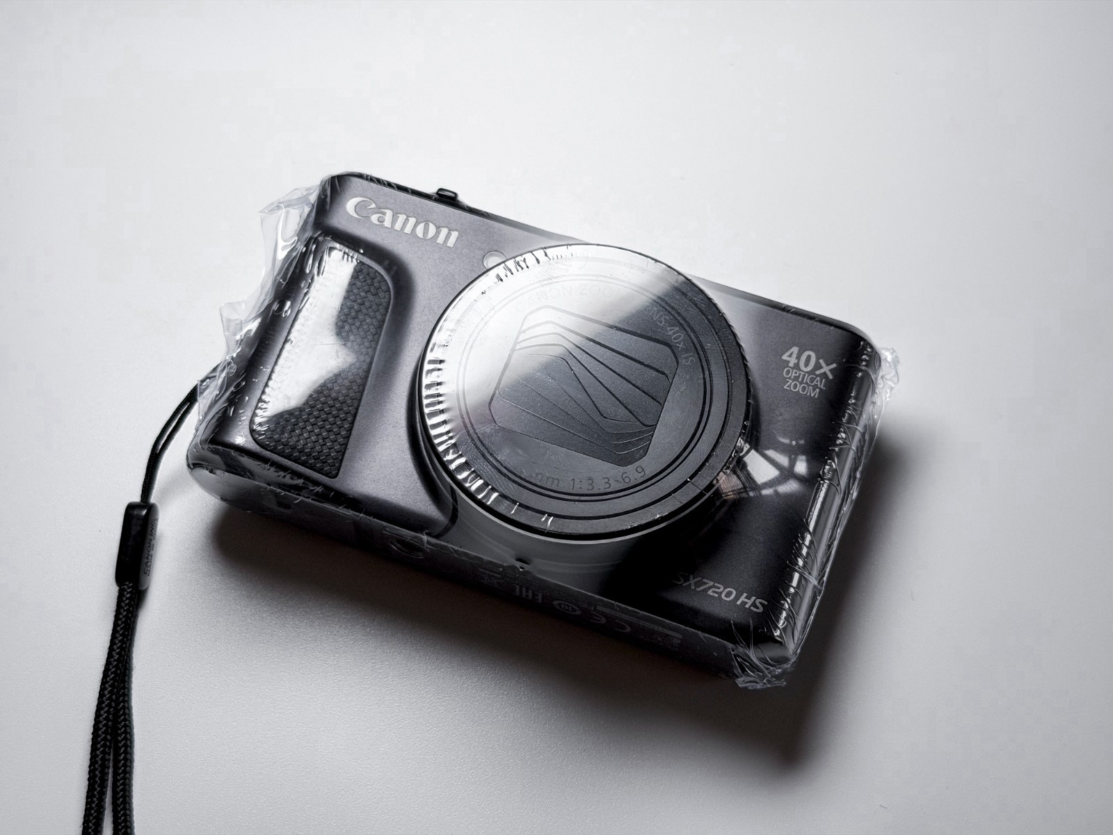 Canon Powershot SX720 HS 40x Zoom – 1 Year Warranty, Excellent